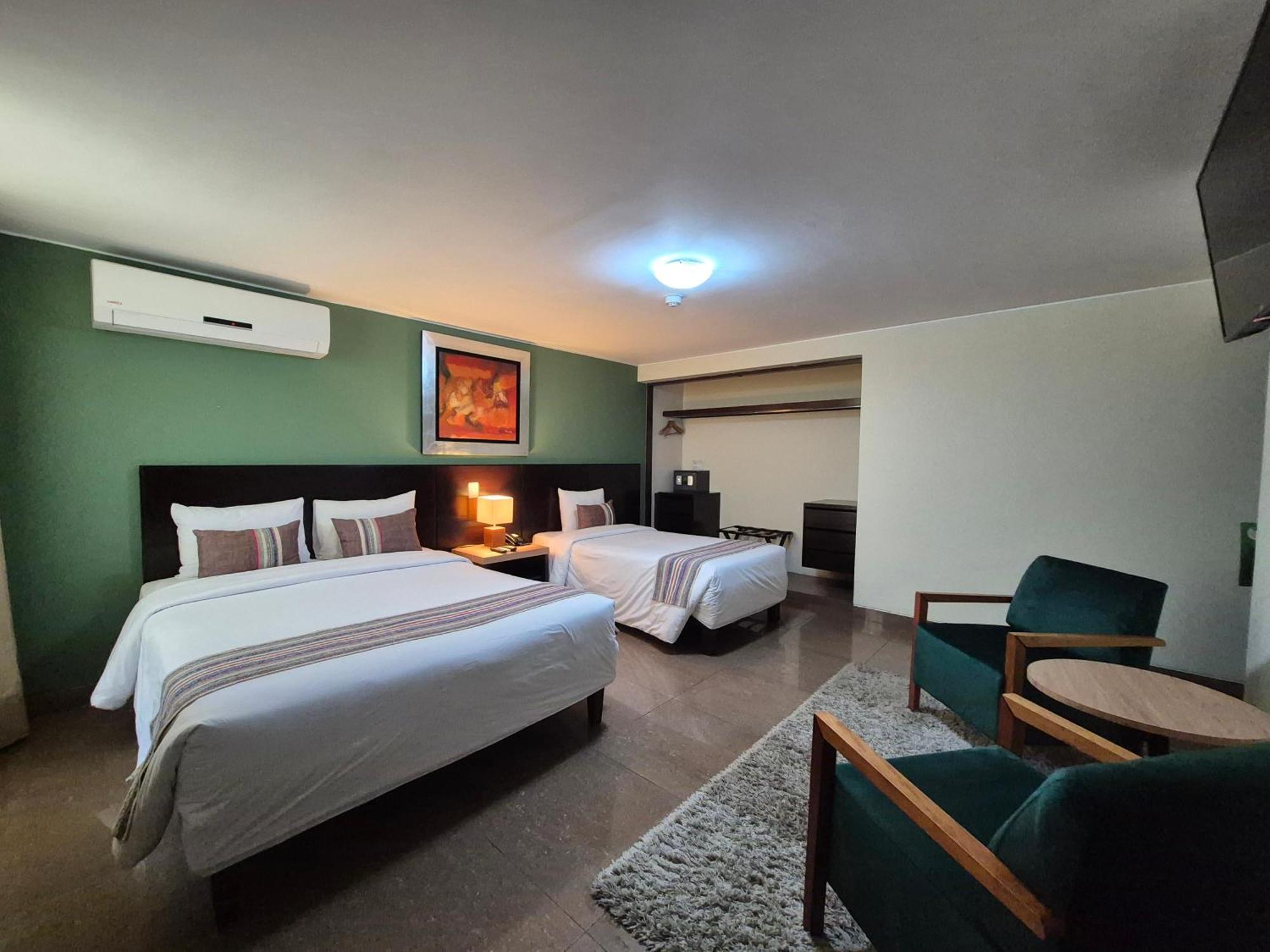 Hotel El Tambo 1 3*